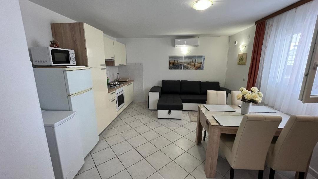 Apartment Ante Ražanj 外观 照片